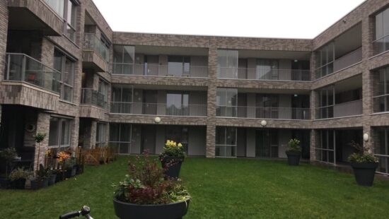 Harmoniehof (huisnummers 6 tm 9, 22 tm 25, 38 tm 41)